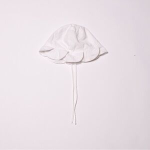Jacadi scalloped bucket hat